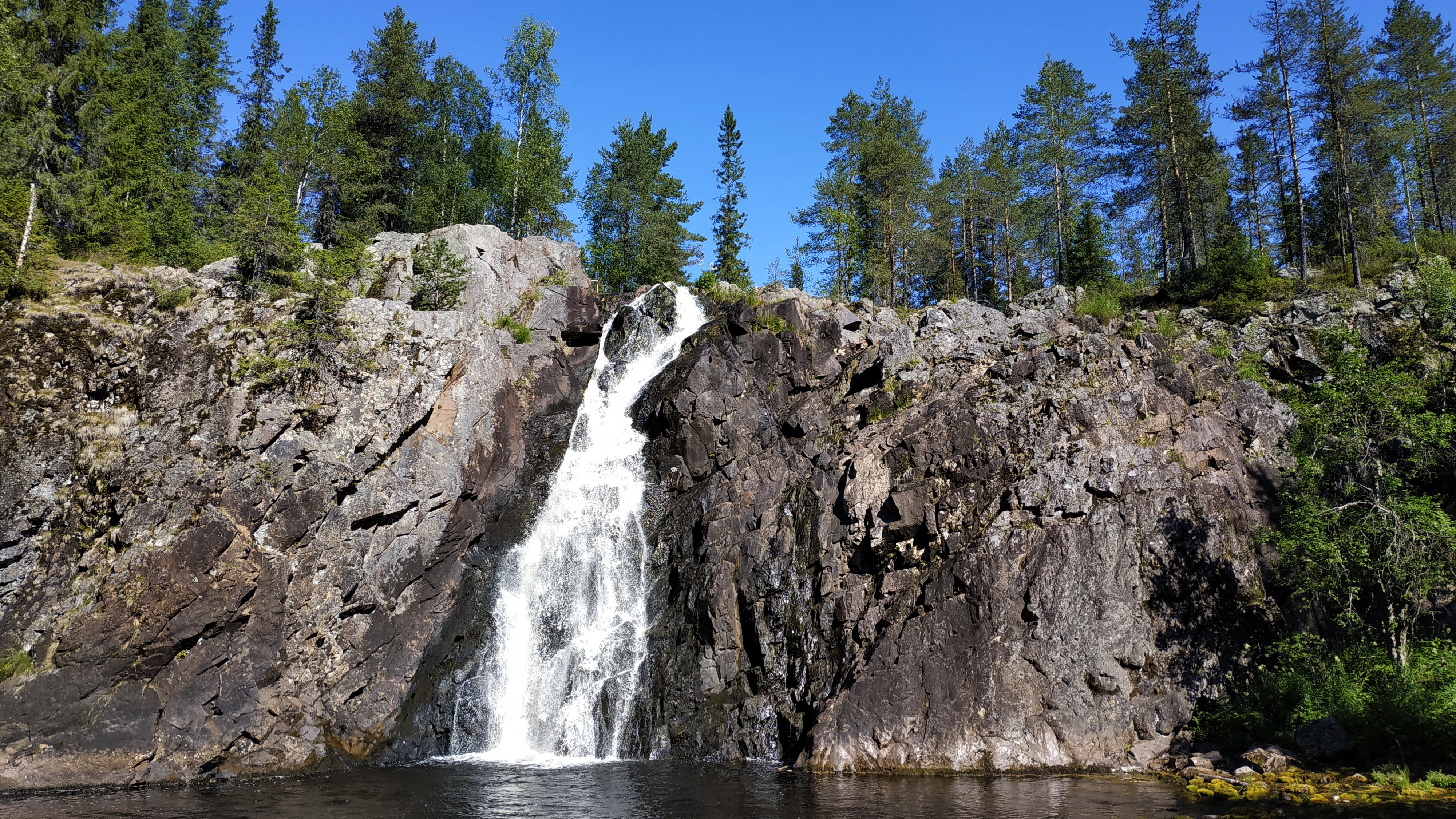 best waterfalls finland hepokongas